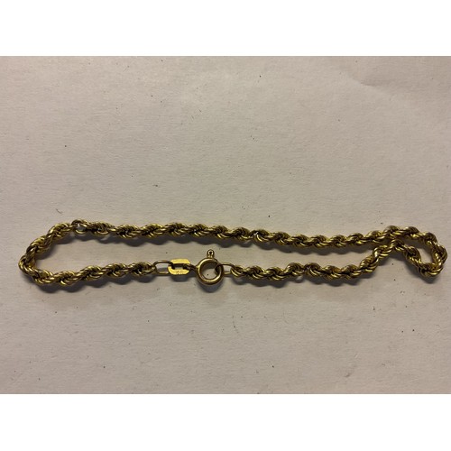 455 - Stamped 375 gold chain and bracelet - total weight 8.4 g