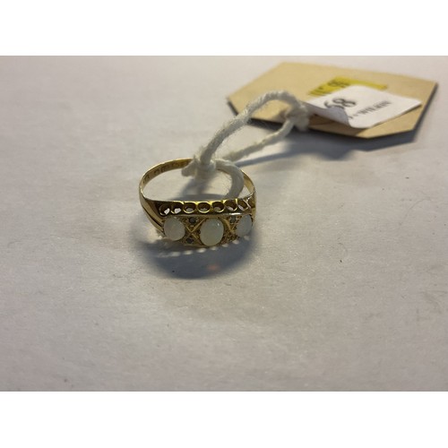 468 - 18ct gold ring with stones- total weight 2.4 g