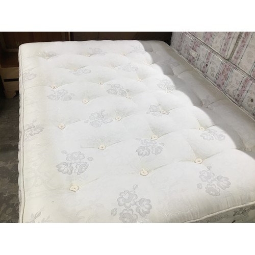 663 - 5' bed & mattress