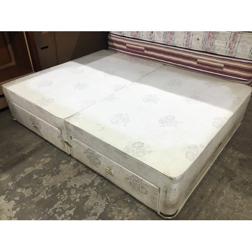 663 - 5' bed & mattress