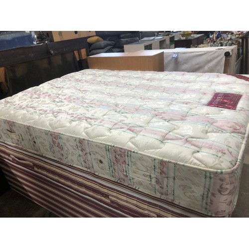 665 - Double bed & mattress, light pattern