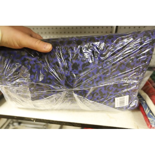 238 - Various 1950s show/dance fabrics