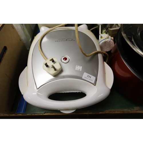 284 - Various kitchen appliances - warranted until 12 noon Tuesday following the above sale