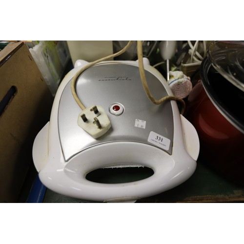 284 - Various kitchen appliances - warranted until 12 noon Tuesday following the above sale