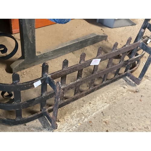 345 - Cast iron fire fret