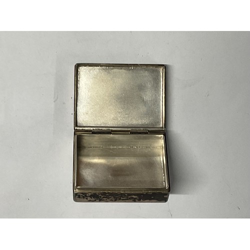 410 - Small Anthony Hawksley hallmarked silver box - 55.23 gms