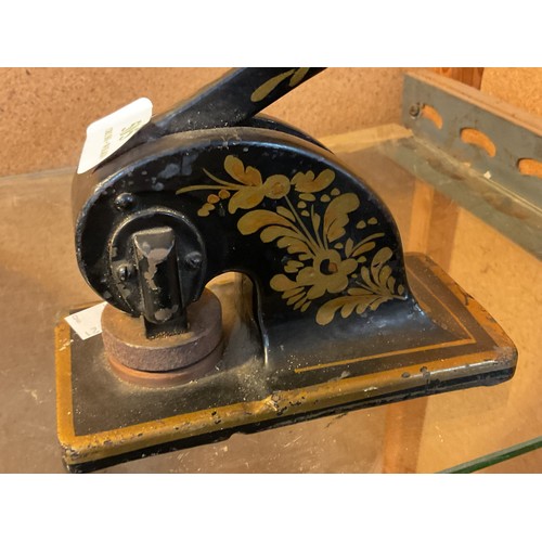 445 - Kings Lynn old hospital embossing press