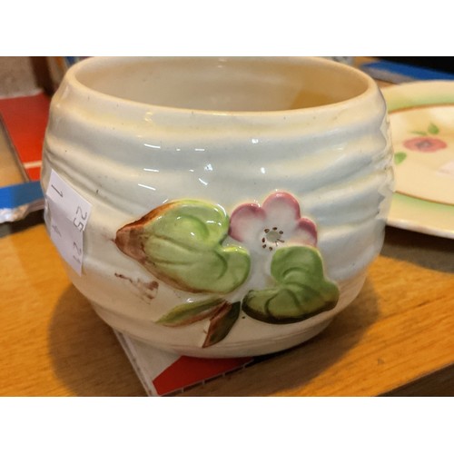 463 - Qty of Art Deco china