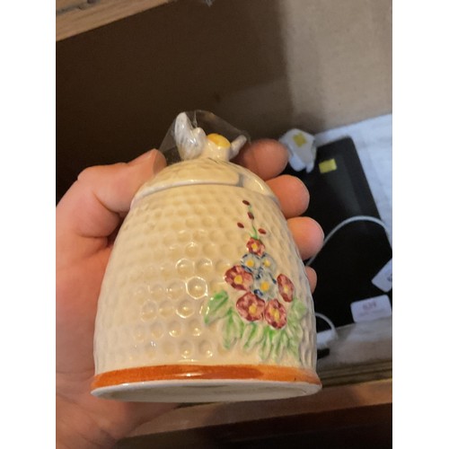 463 - Qty of Art Deco china