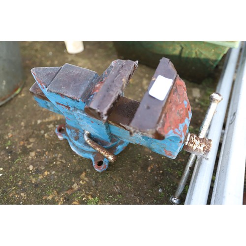 36 - Swivel anvil vice, large