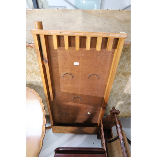 68 - Group of misc furniture