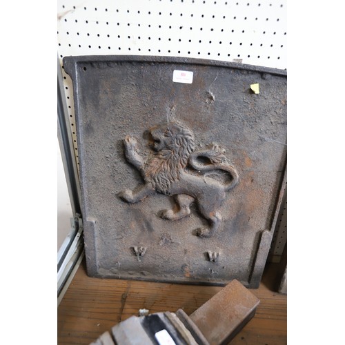 80 - Cast iron fire back