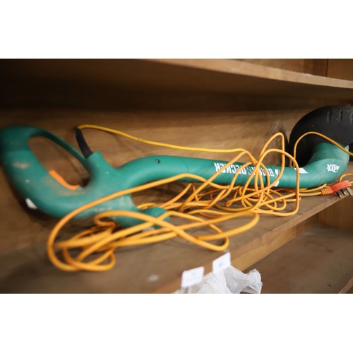 87 - Black & Decker electric strimmer - warranted until 12 noon Tuesday following the above sale