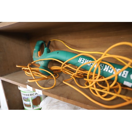 87 - Black & Decker electric strimmer - warranted until 12 noon Tuesday following the above sale