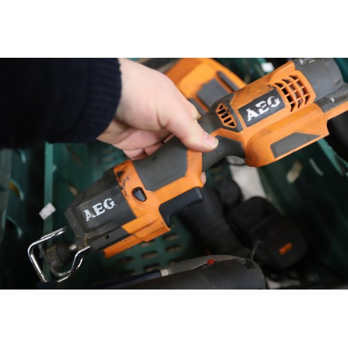 115 - Assorted bettery power tools (green box) AEG - warranted until 12 noon Tuesday following the above s... 