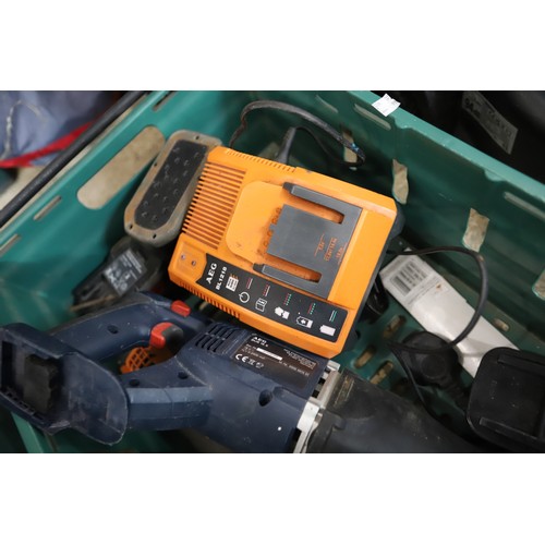 115 - Assorted bettery power tools (green box) AEG - warranted until 12 noon Tuesday following the above s... 