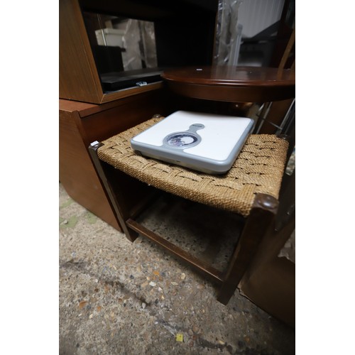 175 - Qty of various furniture, etc