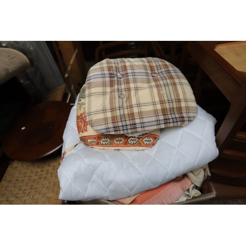 176 - Large box of various blankets, bedding, etc