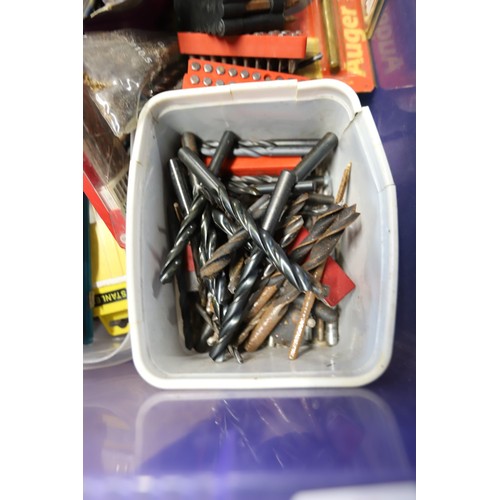220 - Drill, driver bits (clear box)