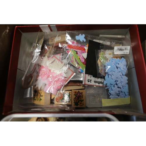 221 - Approx 200 thimbles, 50 teddy ornaments & misc craft items