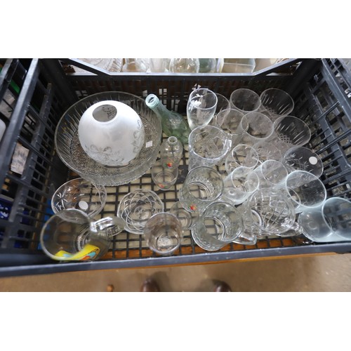 293 - Qty of glassware