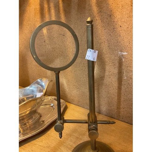 474 - Brass magnifying glass on stand