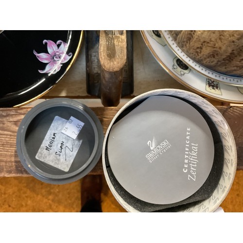 524 - Swarovski crystal large swan, med swan & small swan