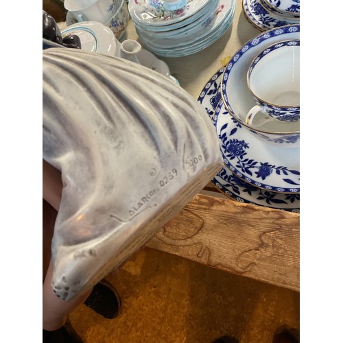 528 - Nadal studio barefoot Victorian girl figurine