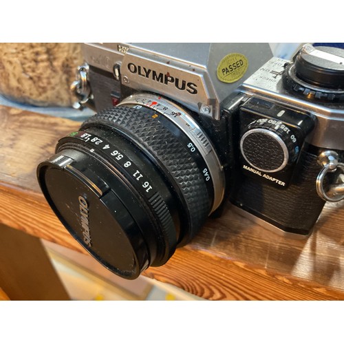 532 - Olympus camera OM10