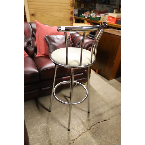 622 - Chrome bar stool