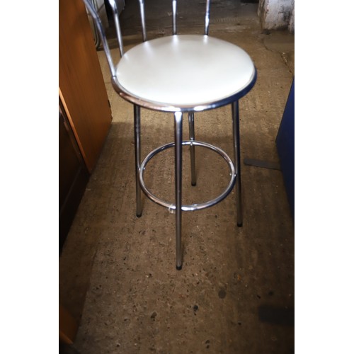 622 - Chrome bar stool
