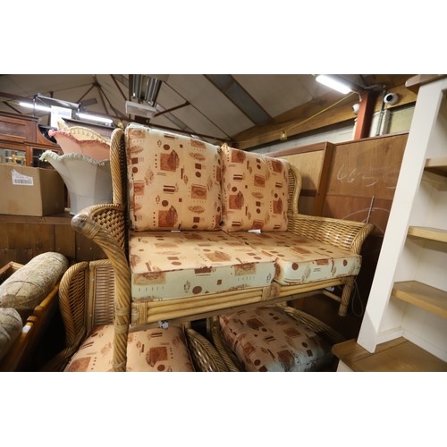 626 - Wicker 2-seater sofa & 2 chairs