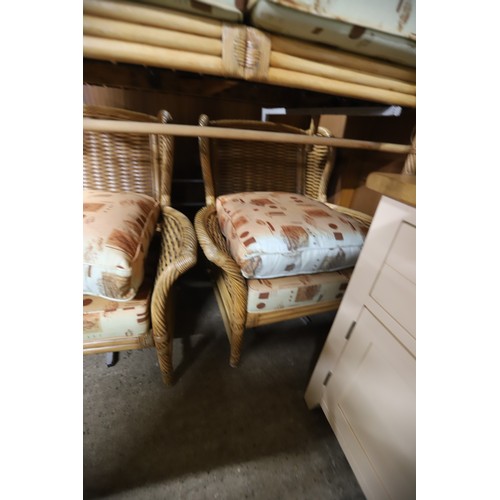626 - Wicker 2-seater sofa & 2 chairs