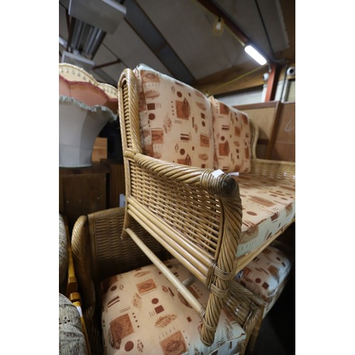 626 - Wicker 2-seater sofa & 2 chairs