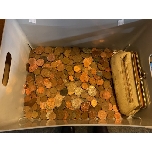 537A - Large tub of copper coins
