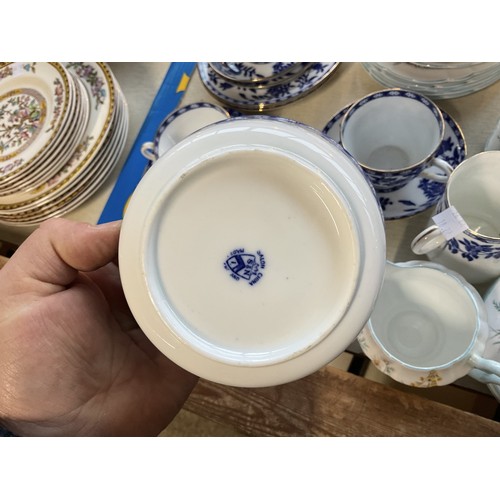 571 - Part Windsor tea set & blue & white tea set