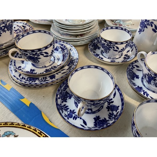 571 - Part Windsor tea set & blue & white tea set