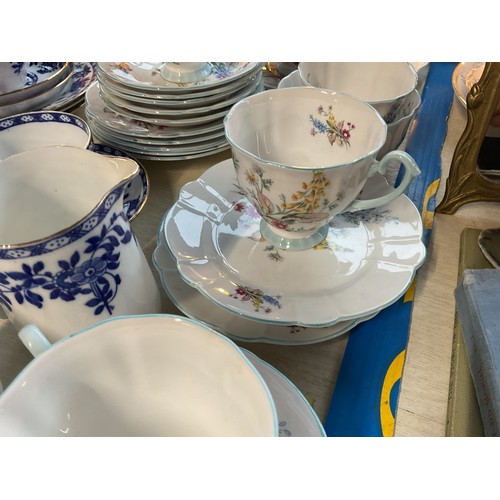 571 - Part Windsor tea set & blue & white tea set
