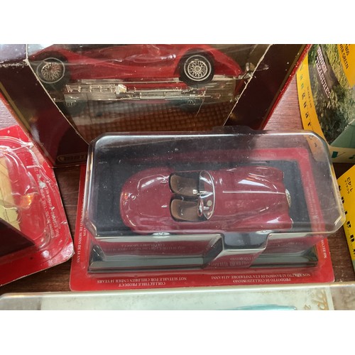 581 - Qty of model cars