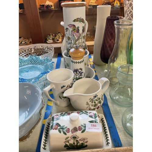 586 - 8 pieces of Portmeirion