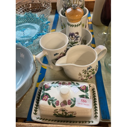 586 - 8 pieces of Portmeirion