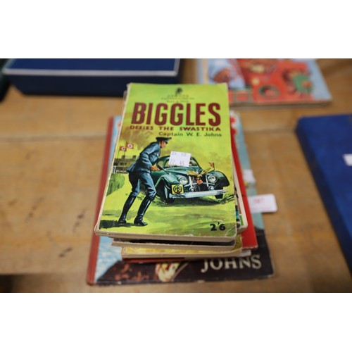 387 - Biggles books, incl 1st edition 'Biggle goes to school' with dust jacket
