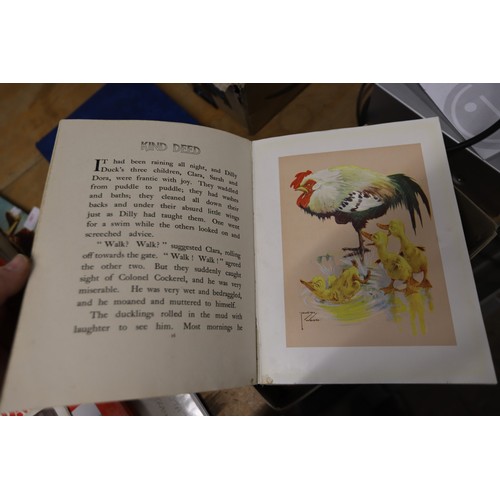 388 - Lawson Woods 1st edition 'merry monkeys' book with 16 colour plates 1946