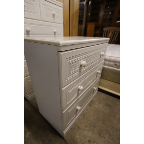 631 - 3 drawer chest