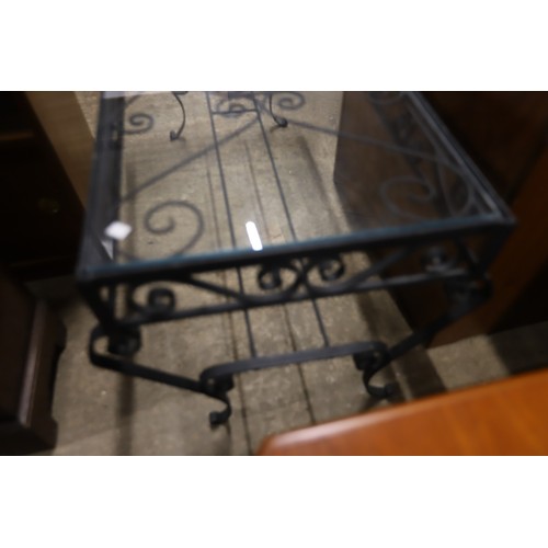 643 - Glass top coffee table & corner stand