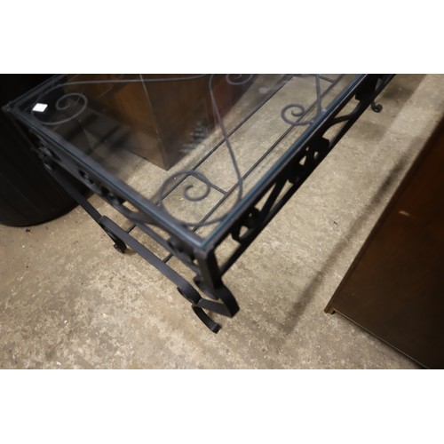 643 - Glass top coffee table & corner stand