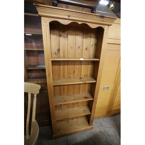 653 - Pine bookcase