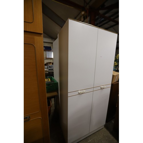 659 - 2 wardrobes
