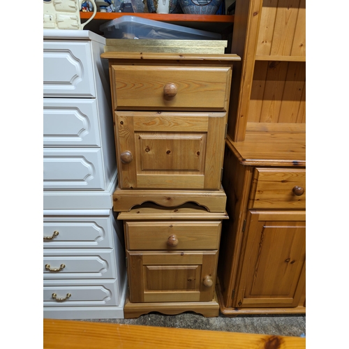 6 - Pair Of Solid Pine Bedside Tables
44cm by 41cm by 60cm


Good Condition, Minor age related Marks