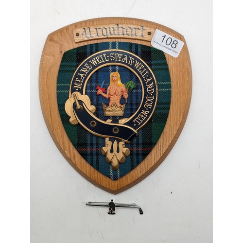 108 - Scottish Clan Plaque With Tartans And Clan Name - Clan Urquhart Plus Tartan Golfclub Tie Pin Badge 1... 